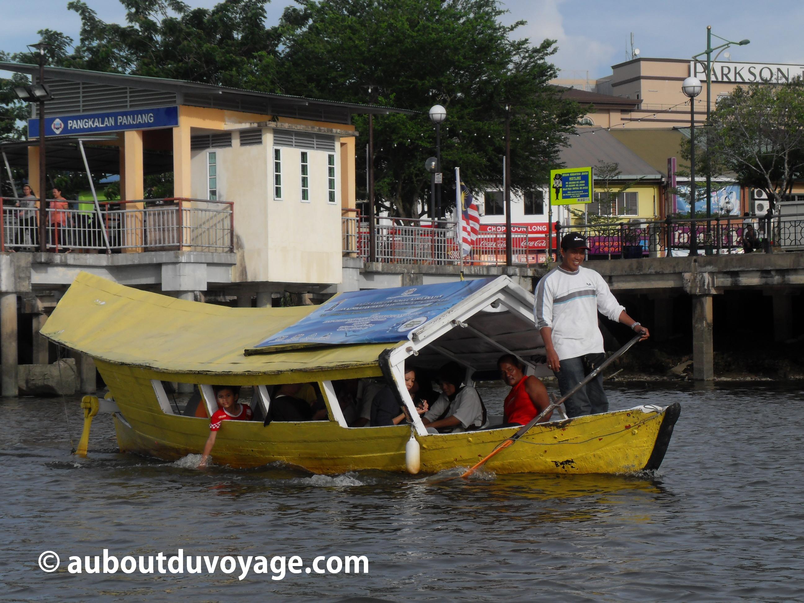 Kuching Bornéo Sarawak bateau